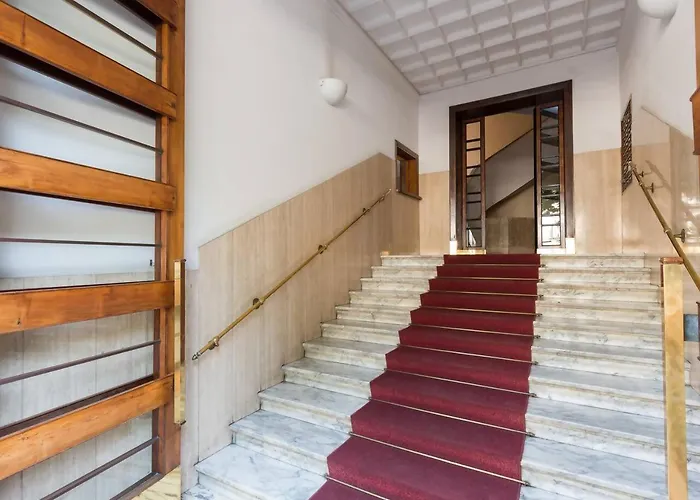 Delightful Penthouse View St Peter Daire