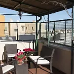 Delightful Penthouse View St Peter Apartmán *